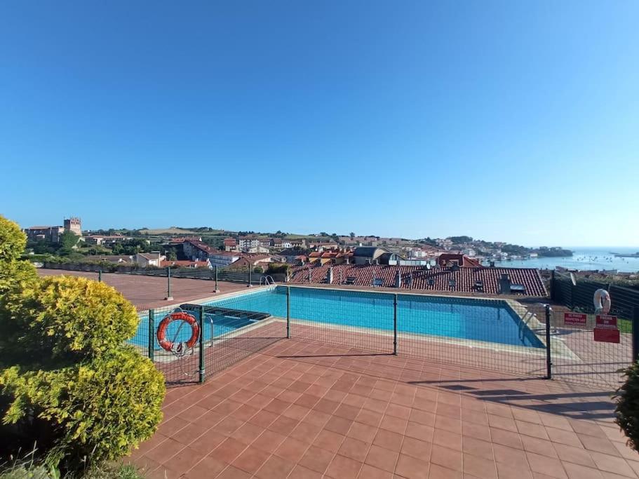 Terraza Y Piscina Con Vistas Espectaculares Al Mar Parking Cubierto Apartment San Vicente De La Barquera Luaran gambar