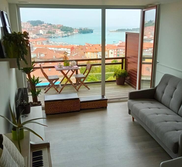 Terraza Y Piscina Con Vistas Espectaculares Al Mar Parking Cubierto Apartment San Vicente De La Barquera Luaran gambar